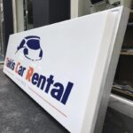 vinilia-kopis-aytokollita-print-cut-backlight-polimeric-rental